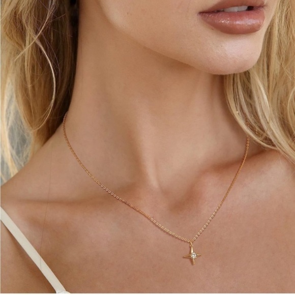 GOLD 14k Gold Plated Cubic Zirconia Star Pendant Necklace - Picture 2 of 4